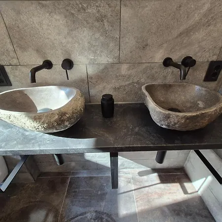 Monteurzimmer 1 Mit Seeblick * צוייטן